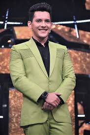 The cursed (2010), dil bechara (2020) and goliyon ki rasleela. Consistency Is The Key Aditya Narayan Will Soon Host Indian Idol S New Season