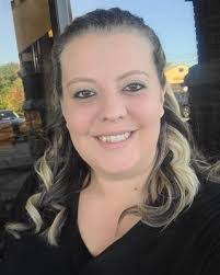 Tracy Layman's Instagram, Twitter & Facebook