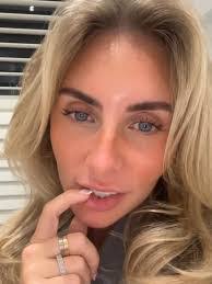 Joi James's Instagram, Twitter & Facebook