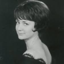 Donna Stringfellow's Instagram, Twitter & Facebook