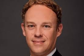 Deutsche Bank rekrutiert einige Investmentbanker bei der Konkurrenz