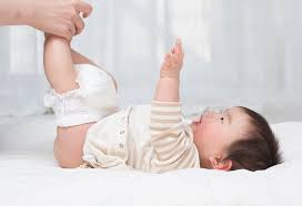 It is a sustainable way of bathing baking soda is excellent in treating itchy skin as well as yeast infections. 9 Effective Home Remedies For Diaper Rash In Babies