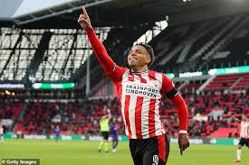 He would be an exceptional signing for west ham if moyes does indeed bring him to the london stadium this summer. Borussia Dortmund Agree Terms With Donyell Malen As Replacement For Jadon Sancho Saty Obchod News