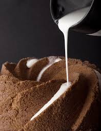 Calda Para Molhar Bolo Com Leite Condensado 10 Receitas De Calda Para Molhar Bolo Que Dao Aquele Toque De Sabor Calda Para Molhar Bolo Bolo Calda Para Bolo