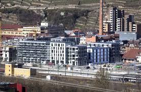 In diesen wohnungen wohnt aber immer öfter nur eine person. Wohnungspreise In Der Region Stuttgart Preisspirale Bei Immobilien Verliert An Fahrt Stuttgart Stuttgarter Zeitung