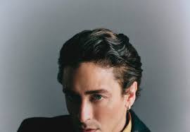 Além de expo, Paul Smith ganha livro sobre seu trabalho