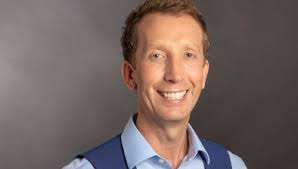 Finance strategist Craig Alexander Rattray publishes third book