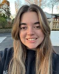 Colleen Underhill's Instagram, Twitter & Facebook