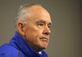 Mets president Sandy Alderson reacts to sticky situation involving GM Jared  Porter