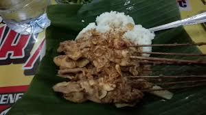 Pegunungan iyang dengan puncaknya gunung argopuro (3.088 meter), dan pegunungan ijen dengan puncaknya gunung raung (3.344 meter). Sate Bebek Khas Tulungagung Youtube