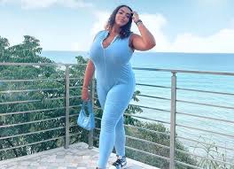 8 عارضات أزياء ممتلئات، أثبتن أن الثقة في النفس هي معيار ا... - جمالك