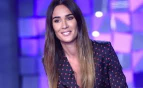 See more of silvia toffanin presentatrice verissimo on facebook. Verissimo Nel Giorno Di Santo Stefano Silvia Toffanin Colpo Pazzesco Per L Ultima Puntata Share Un Terremoto Libero Quotidiano