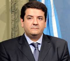 Juan Martín Mena: "Algunos jueces sufren una especie de hipertrofia del  poder"