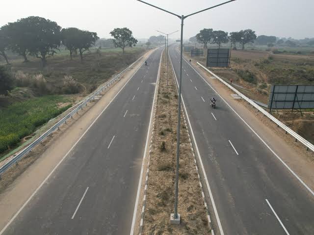 Prayagraj Development Blueprint | 9668 Crore Projects Greenlit by CM Yogi