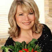 Laura Theodore's Instagram, Twitter & Facebook