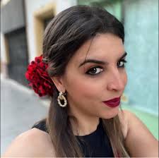 CePostaPerTe Storia 2 La suocera litiga con la nuora, la minaccia (io  t'accidc). Il figlio sta dalla parte della moglie e sono 7 anni che nn si  tratta con la madre. Tutto