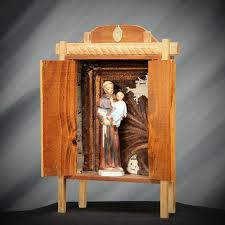 Saint Anthony Abbot Tempted By A Heap Of Gold St Anthony And Child Shrine Nicho Altar Icon Prayer Box Etsy Shrine Old Boxes Saint Anthony