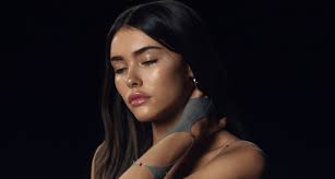 Madison Beer sagt, ihre Jahre mit Scooter Braun waren von der Sorte „Du  hast nichts zu sagen, du weißt nicht, wovon du redest, kleines Mädchen“ :  r/popheads