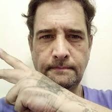 你好親愛的! 我是艾瑪💕