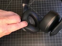 Jbl everest elite 700 headband headphones works just with cable!!! Jbl Everest Elite 700 Wireless Noise Cancelling Headphone Review The Gadgeteer
