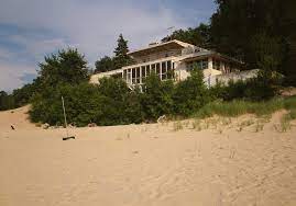 The indiana dunes national park is only 15 minutes away!! Florida Tropical House Wikipedia