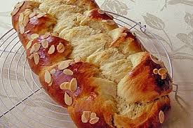 Osterreichischer Striezel Hefezopf Von Elfekatja Chefkoch Rezept Rezepte Hefezopf Osterreichische Rezepte