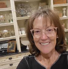 Made in Texas! Premium doors for premium applications. Learn how Renlita  Custom Openings can set your home and business apart by calling  903-417-0656 or clicking the button below.