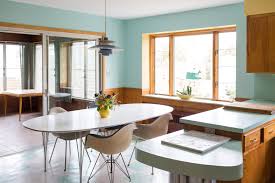 A Lovingly Restored Mid Century Home In Rhode Island Mid Century House Mid Century Modern House House Interior