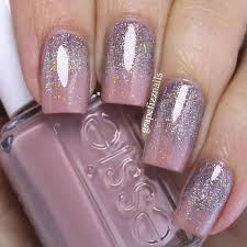22 Schone Lila Farbe Nagel Designs 2019 Nageldesign Nailart 22 Schone Lila Farbe Nagel Designs 2019 In 2020 Mauve Nails Mauve Nail Polish Nail Designs Glitter