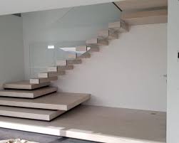 Dove a sta per l'alzata e p sta per la pedata. Scala Con Gradini A Sbalzo Fissati A Muro E Ringhiera In Vetro Interbau Scale Di Design In Legno Ferro E Vetro