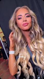 Makeup/hair 💄I've decided last minute to do this show in Orlando. Book now  elainegoodladmakeup@gmail.com