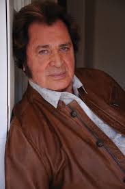 Stream songs including release me (live), still (live) and more. The Man He Wants To Be Engelbert Humperdinck Talks Music Longevity And Family Elf Sentinelsource Com