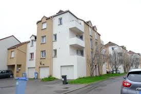 Evreux Leurs Logements Moisissent Depuis 8 Mois Ils Reclament L Intervention D Eure Habitat La Depeche Evreux