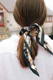 5 Ways To Wear A Silk Scarf This Summer The Coastal Confidence The Coastal Confidence Tcc How To Wear A S Hair Scarf Styles Scarf Hairstyles Hair Styles