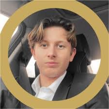 Corey Kennington's Instagram, Twitter & Facebook