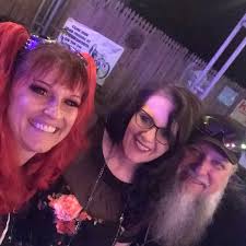 I am posting this because I wouldn't be here if it were not for strong  women... and I know so many of you out there are strong women! So I am just