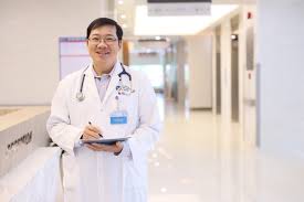 Bác sĩ nội trú ngoại chung bệnh viện lâm sàng trung ương 13, trực thuộc đại học nghiên cứu y khoa quốc gia pirogov. Bac SÄ© Pháº«u Thuáº­t Má»—i Ca Má»• La Má»™t Tráº­n Chiáº¿n Sinh Tá»­ Vnexpress Sá»©c Khá»e