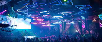 | meaning, pronunciation, translations and examples. Top Best Nightclubs In San Antonio Tx In 2021 Discotech
