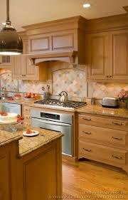 Pictures Of Kitchens Traditional Light Wood Kitchen Cabinets Kitchen 132 Kitchen Backsplash Designs Kitchen Tiles Backsplash Kitchen Design Small