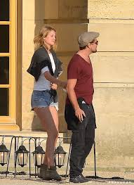 Added 5 months ago by questmaker. Celebrity Entertainment Leo Visits Versailles With His Rumored Girlfriend Toni Garrn Popsugar Celebrity Photo 12