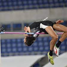 Ma i primati del mondo nel salto in alto sono tra i più longevi dell'atletica leggera. Tamberi Vola E Salta A 2 35 Miglior Prestazione Al Mondo Nel 2021