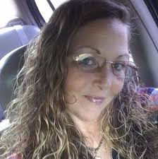 Bobbie Lewis Dailey age 73 of Bonnieville passed away Friday morning at his  home. He was the son of the late Lellon & Dorothy Hazelwood Dailey. Bobbie  was a construction contractor. He