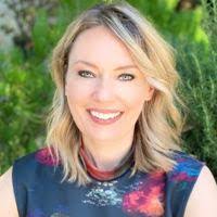 Anna Winn's Instagram, Twitter & Facebook