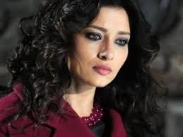 2 aktorét turk tek seriali "Dashuri dhe Ndeshkim" Murat Yildrim (Savash) ,  Nurgal Yesilçay (Yasemin).. Cili mé i bukur 1 apo 2 ??