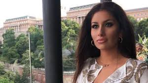 Radics gigi csak március vége felé árulta el, hogy már egy éve szerelmes, párja a két évvel idősebb szobrász, mikus áron. Radics Gigi Ket Dologban Biztos Az Eskuvoje Kapcsan 24 Hu