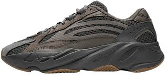 The collaboration has also produced shirts, jackets, track pants, socks, slides, women's shoes and sl. Amazon Com Adidas Yeezy Boost 700 V2 Road Running