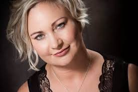 Irish nurse lifts the lid