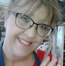 Sarah Branson's Instagram, Twitter & Facebook