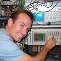 PDF) Cell based biosensors using microelectrodes