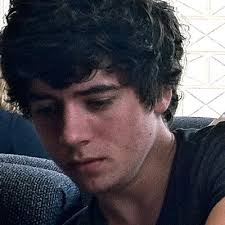 Rob Bull (@Robbull_)